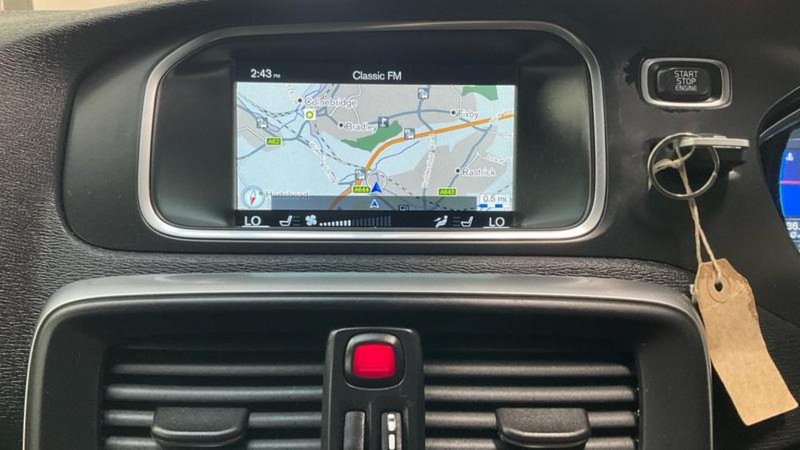 VOLVO V40