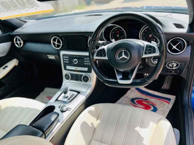 MERCEDES-BENZ SLC