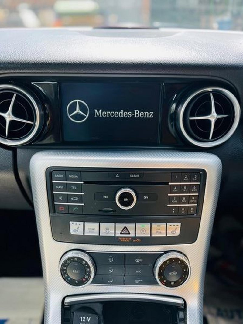 MERCEDES-BENZ SLC