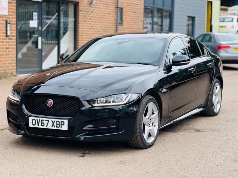 JAGUAR XE