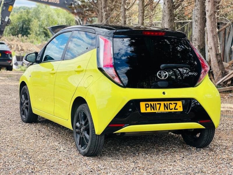 TOYOTA AYGO