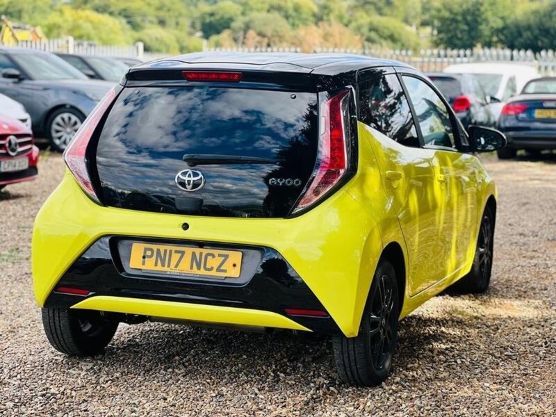 TOYOTA AYGO