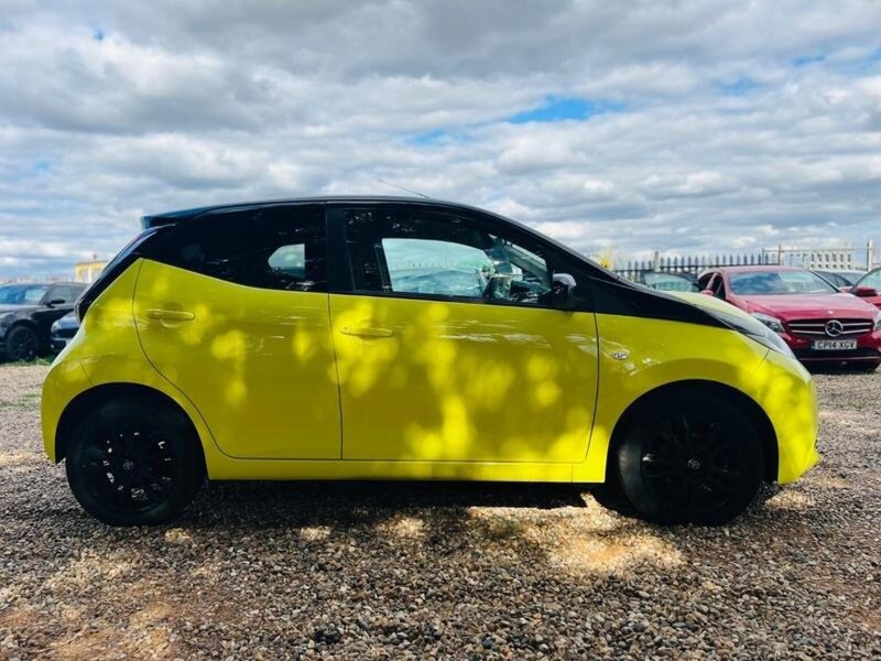 TOYOTA AYGO