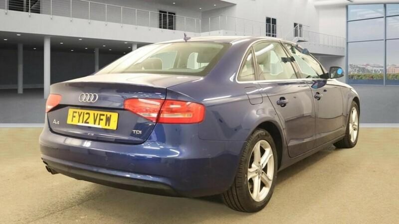 AUDI A4