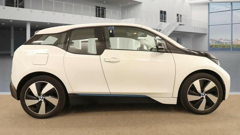 BMW I3