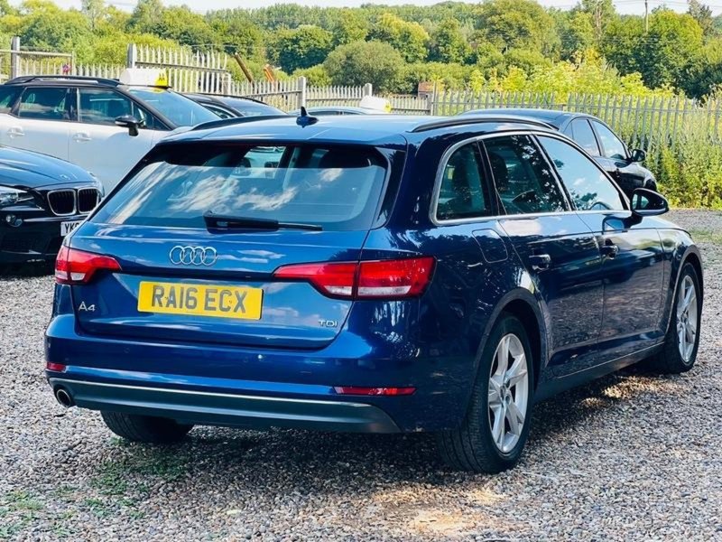 AUDI A4 AVANT