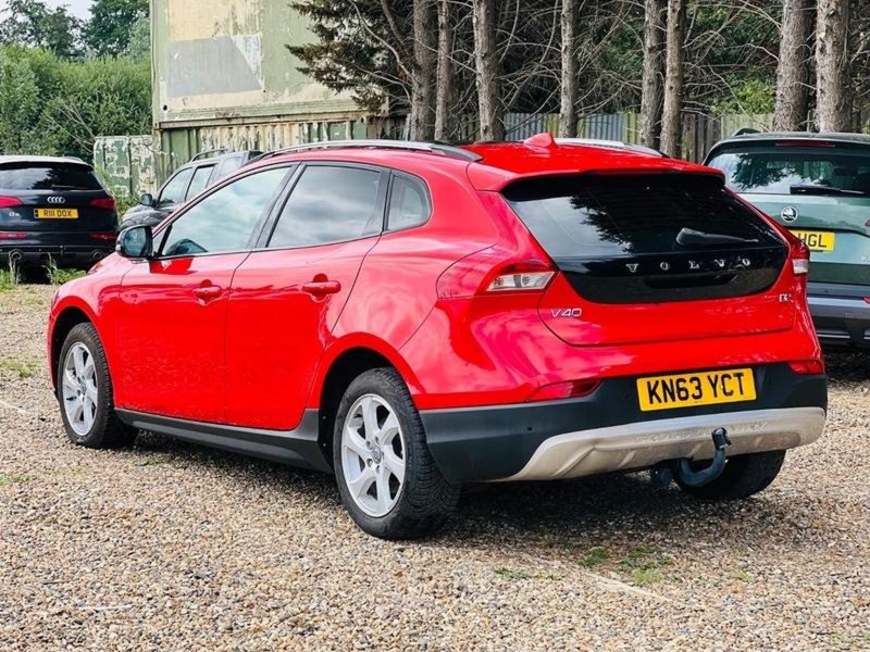 VOLVO V40 CROSS COUNTRY