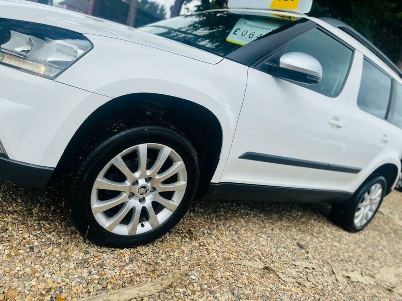 SKODA YETI