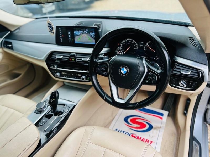 BMW 5 SERIES