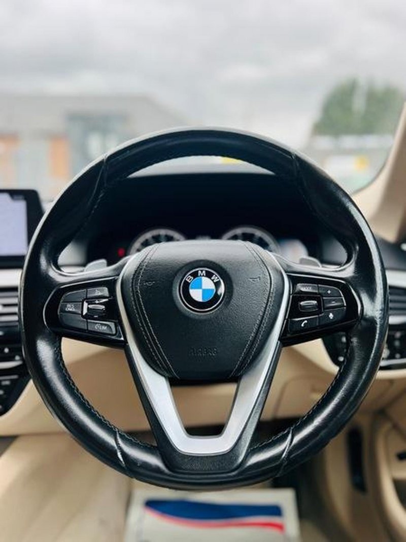 BMW 5 SERIES