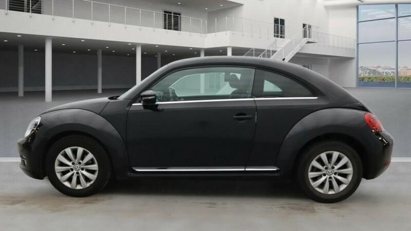 VOLKSWAGEN BEETLE