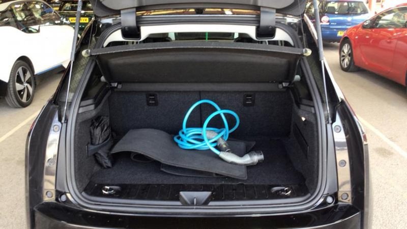 BMW I3