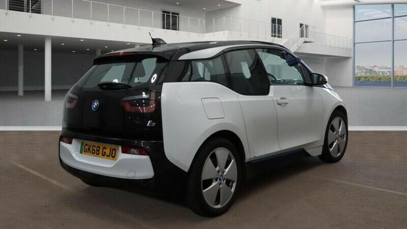 BMW I3