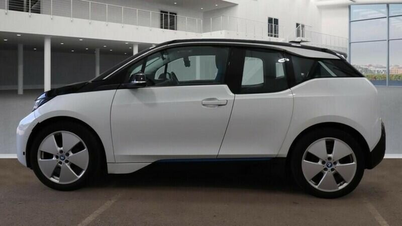 BMW I3