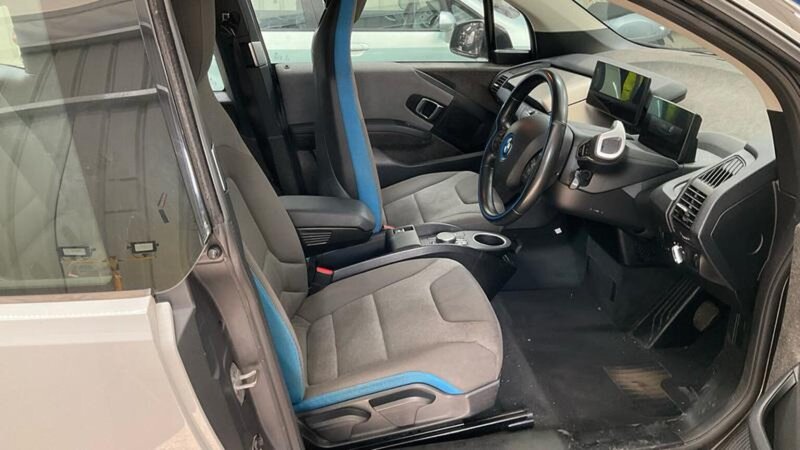 BMW I3