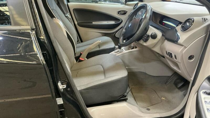 RENAULT ZOE