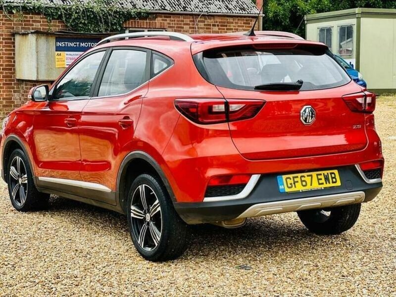MG ZS