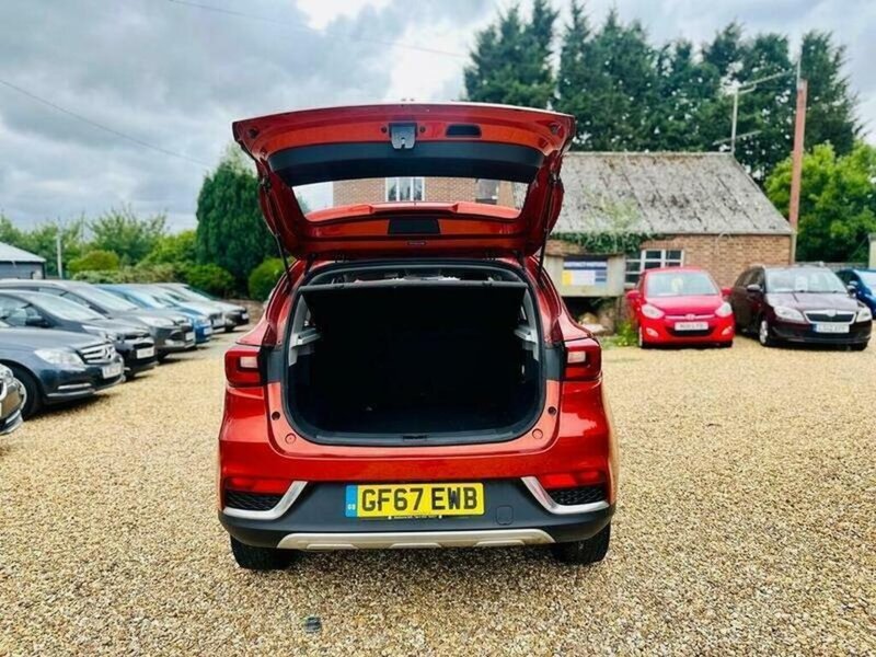 MG ZS